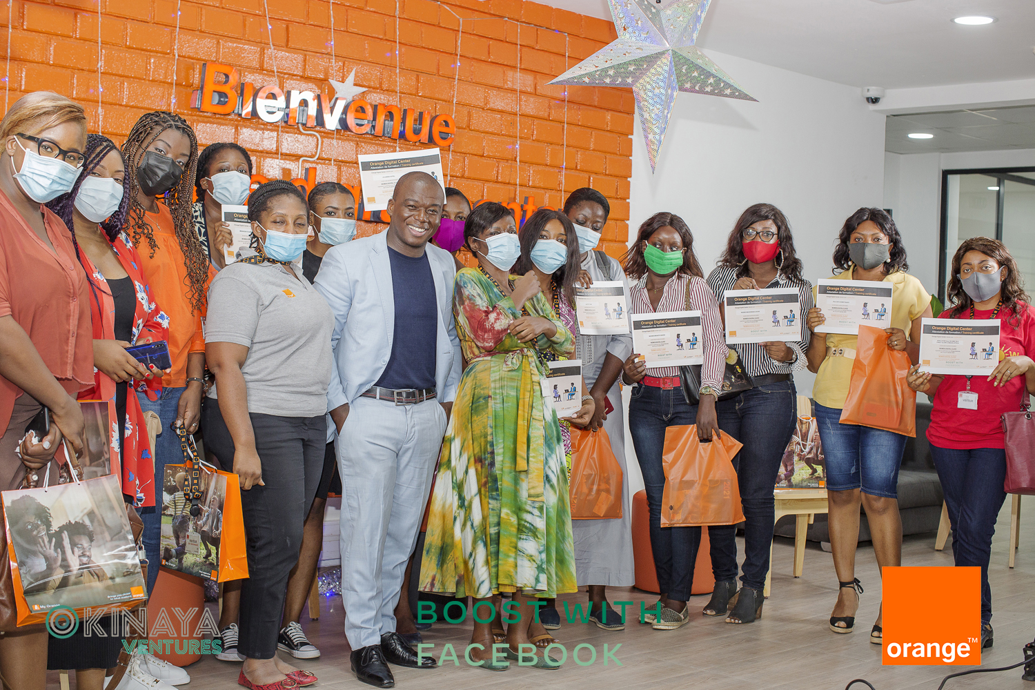 boost whith face_ Orange cmr jour 3 by Dokoti Events027 copie